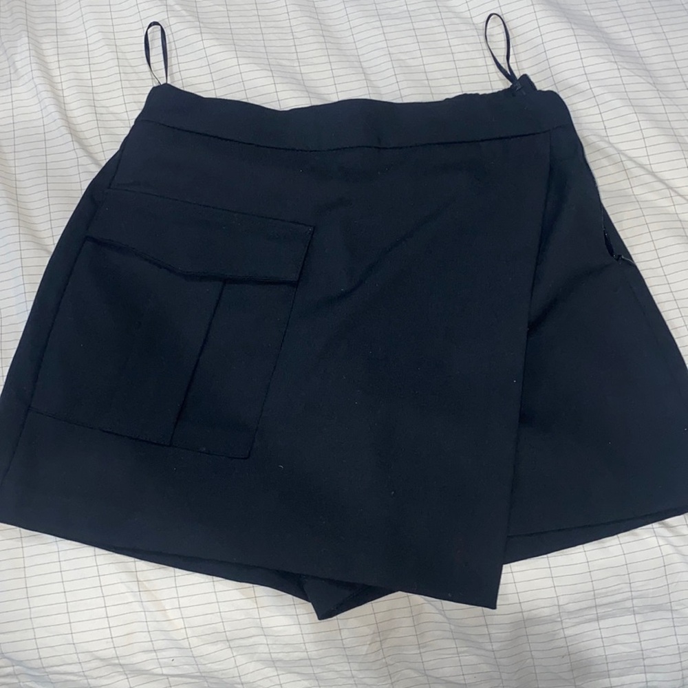 NWT Zara Skort